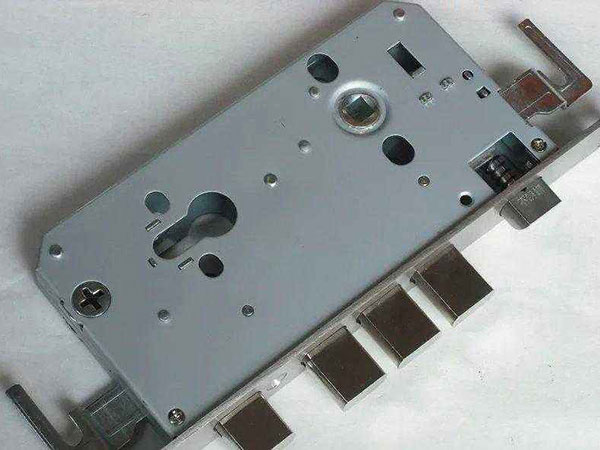 省直辖24小时上门开锁公司